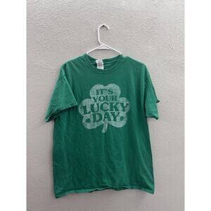 Gildan Brand T-Shirt Size Large Green Short Sleeve Lucky Day Shamrock ST. Patty